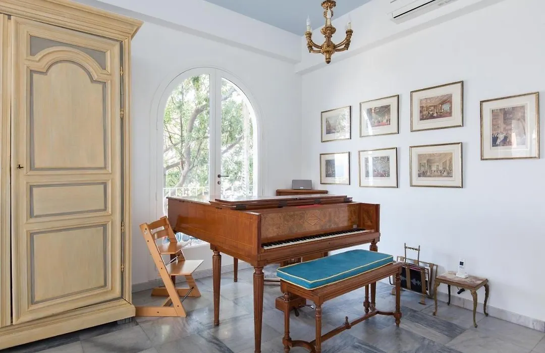 Chateau Des Anglais - Five Stars Holiday House-1
