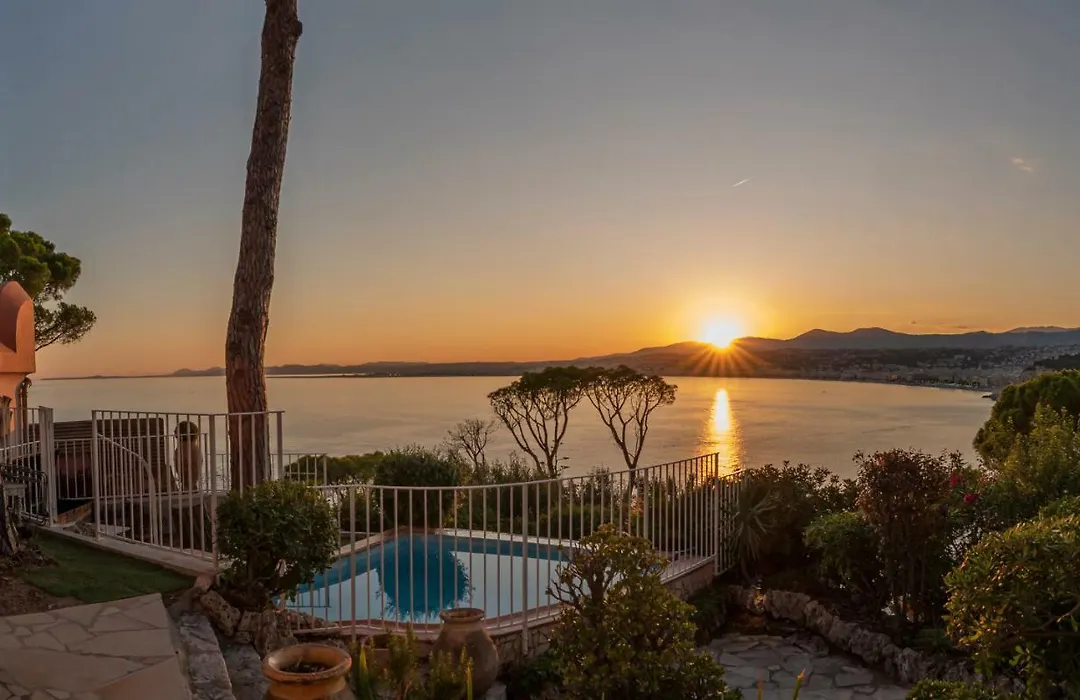 Chateau Des Anglais - Five Stars Holiday House-1
