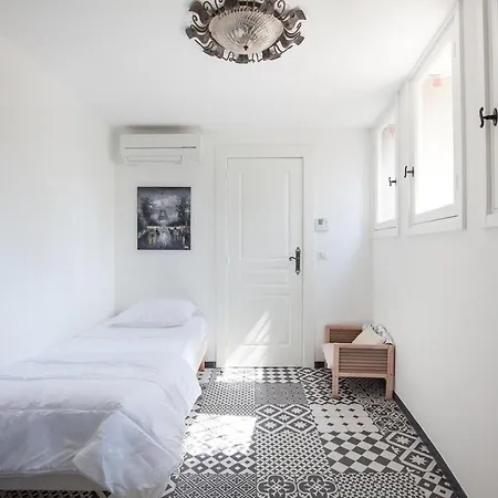 Chateau Des Anglais - Five Stars Holiday House-2